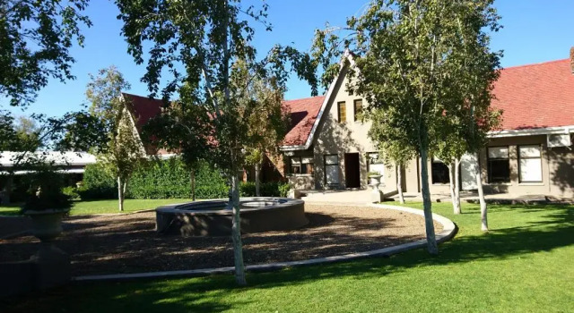 Villa Brocant Guest house, Boek Pension Vryburg North West