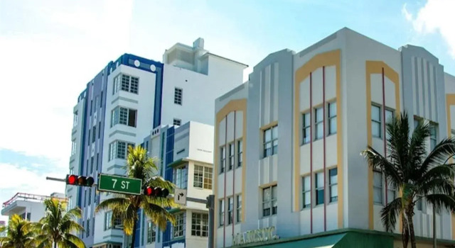 Majestic Hotel South Beach