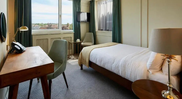 Одноместный номер Superior Hotel Cromwell Stevenage