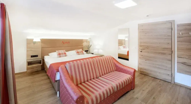 Двухместный номер Deluxe с балконом и с видом на горы Hotel Alpina Superior
