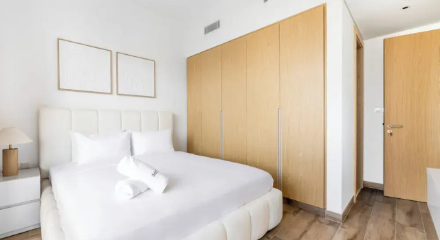 JVC Gem 2BR w maidsroom - Oakley Square