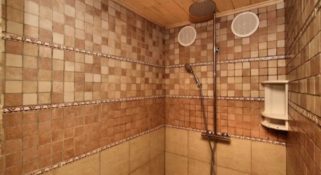 Коттедж Luxurious Holiday Home with Hot Tub & Sauna in Houffalize