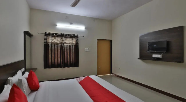 Capital O 24717 Raichura Farm Stay, Rezervovat Farmářský pobyt Hotely v Gujarat s parkováním, Parkování