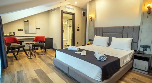 Modernlux Hotel