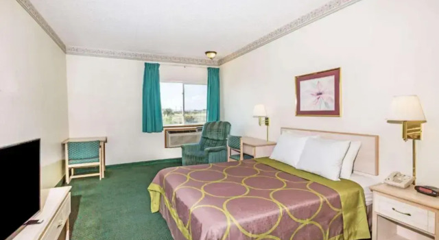 Super 8 by Wyndham Willcox, Buchen Sie Hotel Willcox Arizona, in der Nähe von Schwertner House
