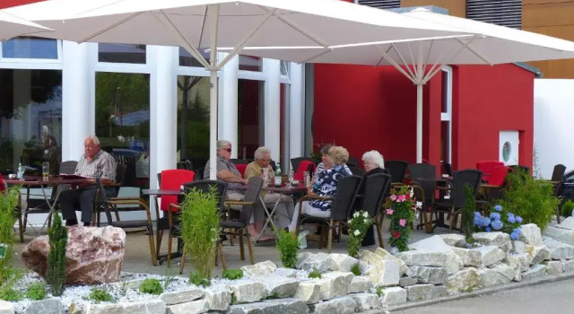 Hotel & Ristorante Passarelli, Reserva ahora Hotel Warthausen Baden-Wurtemberg