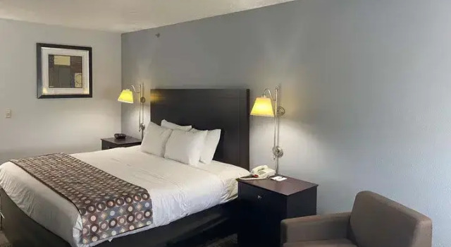 Двухместный люкс c 1 комнатой Baymont by Wyndham Danville IL