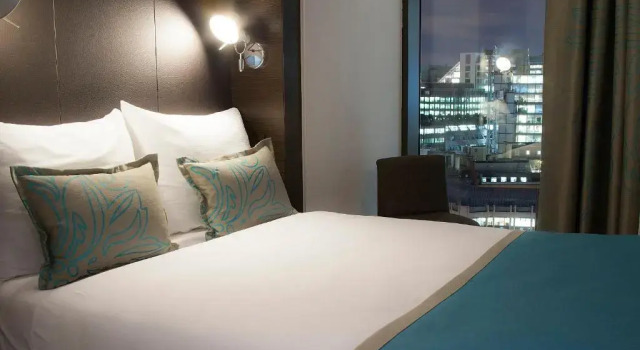 Одноместный номер Standard с видом на город Motel One London-Tower Hill