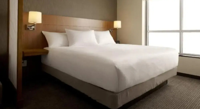 Hyatt place uptown, Забронировать Отель Отели Шарлотте с завтраком, рядом с Музей Levine Museum of the New South, Завтраки