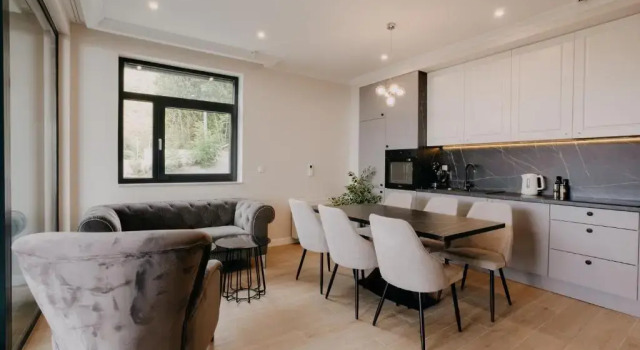 Carmen Residence Apartments, Забронировать Апартаменты/квартира Отели Опатия с бассейном, рядом с Church of Our Lady of the Annunciation, Бассейн