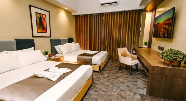 Четырёхместный номер Deluxe The Tribute Hotel