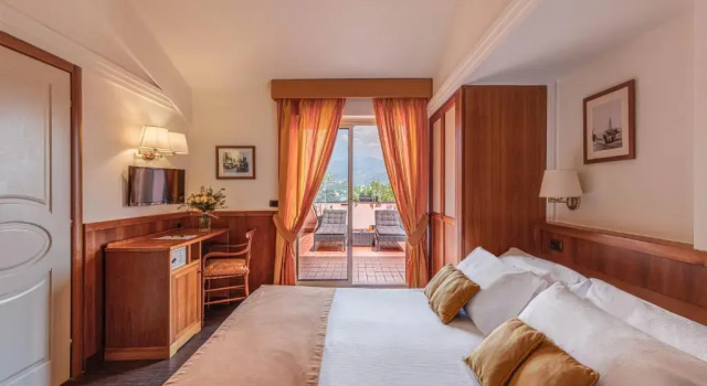 Двухместный номер Standard с балконом Hotel Vis à Vis