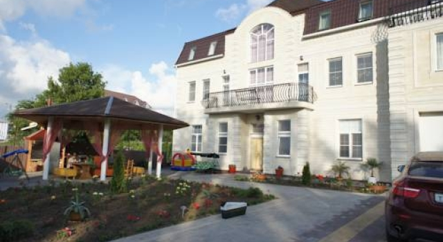 Guest House Markiz, Забронировать Гостевой дом Отели Побережья Анапы с парковкой, Парковка