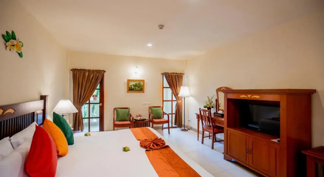 Phuket Leelavadee Hua Ting Resort
