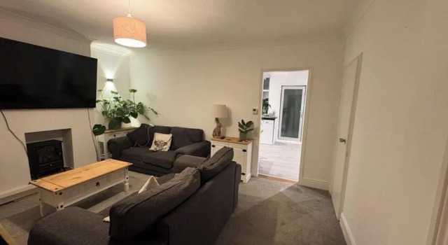 Коттедж Spacious 3-bed Terrace, Great Links