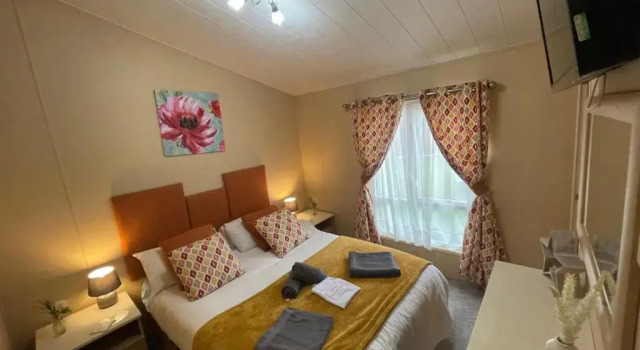 Luxury Lakeside Lodge L2 with Hot tub situated at Tattershall Lakes Country Park