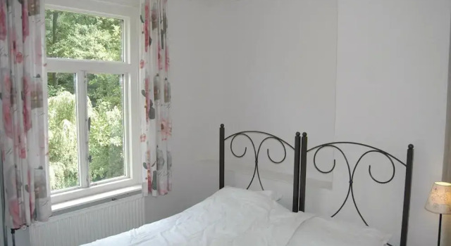 Maison Dolenne, Забронировать Отель Périmont 