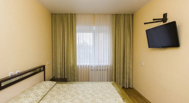 Apartments na ulitse Melnichnaya, Забронировать Апартаменты/квартира Отели Тюмени с парковкой, рядом с Тюменский драмтеатр, Парковка