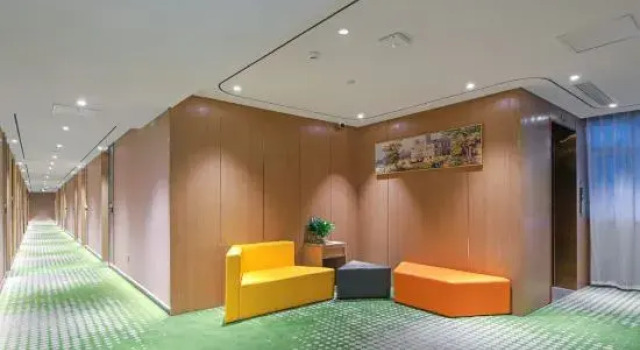 Vienna 3 Best  Hotel (Dezhou Lingcheng Branch), Rezerwuj Hotel Hotele w Dezhou z parkingiem, Parking