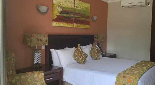 Номер Superior Royal Hotel