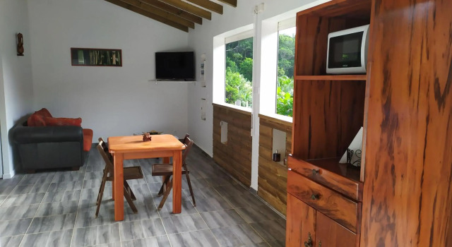 Appartement Milo 1, Rezerwuj Apartament Hotele w Basse-Terre z parkingiem, Parking