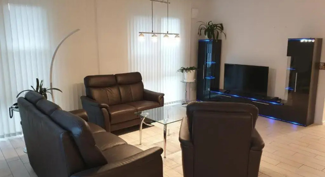Ferienwohnung Reinhardt, Rezervasyon Otel Oldenburg Lower-Saxony, Train Station Oldenburg yakınında