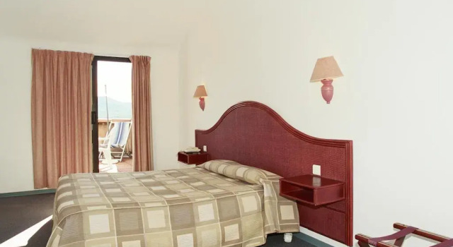 Hôtel U Libecciu, Varaa Hotelli Pianotolli-Caldarello 
