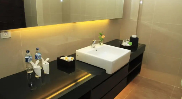 Номер Deluxe djabu Seminyak Hotel