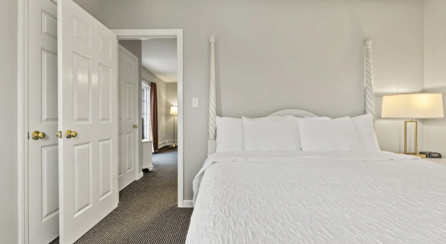 Двухместный люкс с балконом Sea Rose Suites