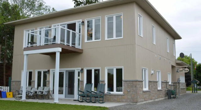 1840 Guest House B&B Merrickville, Book Bed and Breakfast  