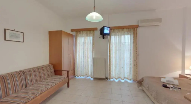 Трёхместный номер Standard Marirena Hotel
