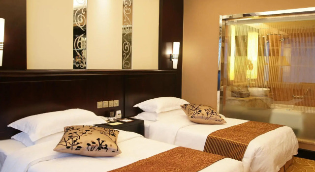 Двухместный номер Business Kunming Green Land Hotel