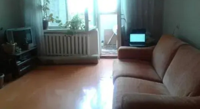 Room On Tynystanov 189, Rezerwuj Hotel Privokzalʼnoye Kirgistan