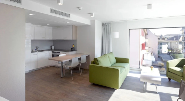 Premium- suite Base Nyon