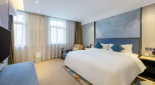 Люкс Deluxe Maison New Century Hotel
