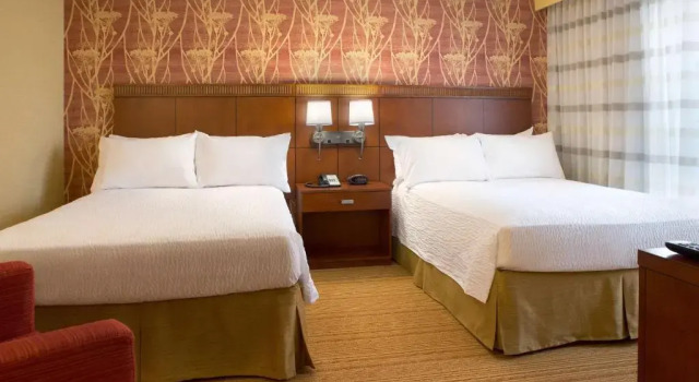 Четырёхместный номер Standard Sonesta Select Scottsdale at Mayo Clinic Campus