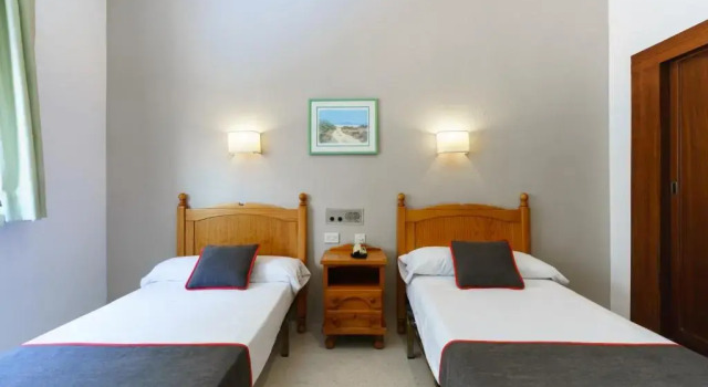 Четырёхместный номер Standard Hotel Costa Andaluza