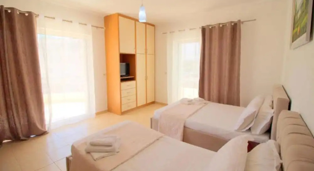 Студия Camela Apartments