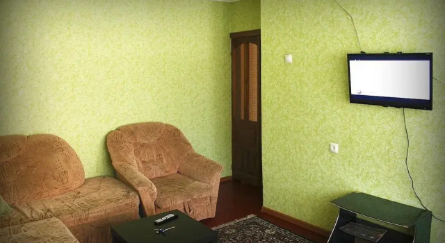 Dobrye Sutki Apartment on V.Maksimova 21, Prenota Appartamento Bijsk 