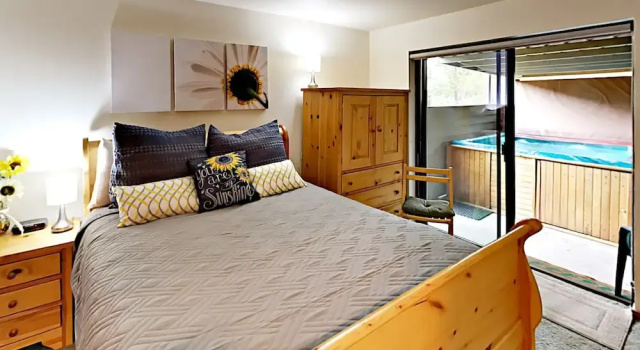 20 Fairway Village Condos 3 Bedrooms 2.5 Bathrooms Condo