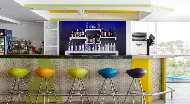 Lion, Забронировать Отель Отели Кушадасы с завтраком, рядом с Kusadasi Bars Street, Завтраки