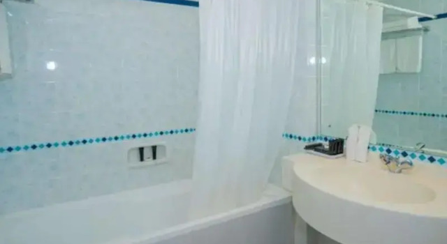 Люкс с балконом Best Western Sur