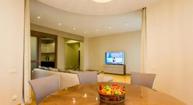 Premium 2 Bedroom Apartment, Забронировать Апартаменты/квартира Отели Тбилиси с завтраком, рядом с Tеатр имени Шота Руставели, Завтраки