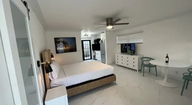 La Mer Motel