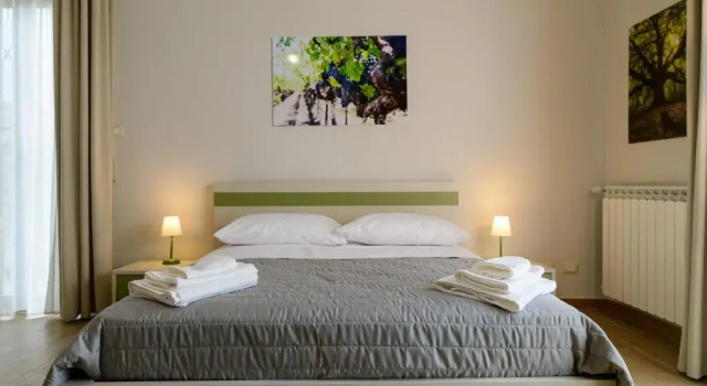 Bee Happy - Bed and Breakfast, Book Hotel Hotels in Sicily with a Pool, Swimming Pool