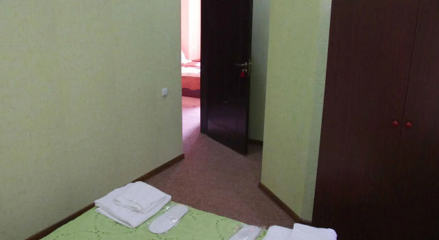 Shalimar INN, Забронировать Отель Отели Тбилиси с завтраком, рядом с Кафедральный собор Сиони, Завтраки