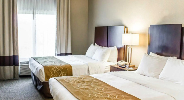 Двухместный люкс Quality Suites Graham - Burlington South