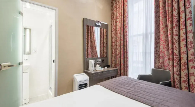 Одноместный номер Standard Brunel Hotel