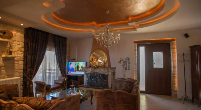 Villa Gogo offers privacy and pool, Забронировать Вилла Коттеджи Центрального Крита, Коттедж