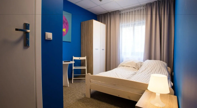 Moon Hostel Poznań, Забронировать Апартаменты/квартира Старе Място Познань, рядом с Polish Theatre